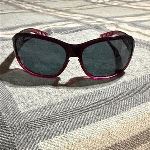 Costa inlet Women's Frame Sunglasses with Dark Gray polarized Lenses